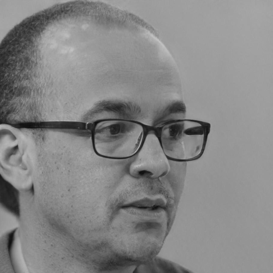 Portrait professionnel de l'expert formateur spécialisé en mentalité d'investissement